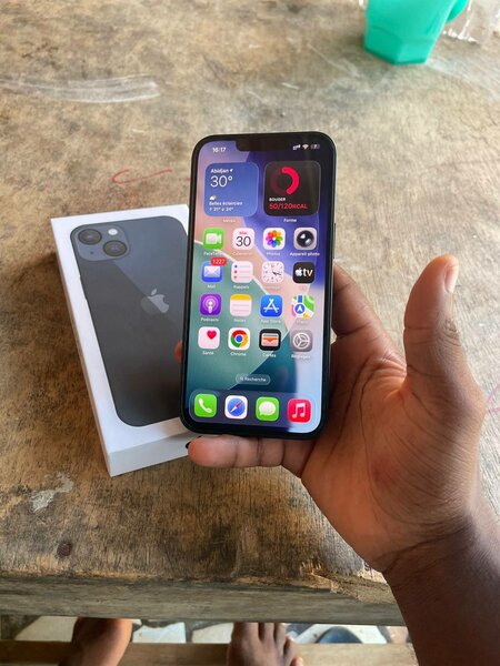 iPhone 13 Simple Casi Neuf