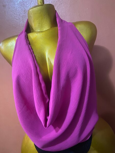 Top dos nu rose échancré