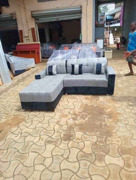 Canapé d'angle moderne gris