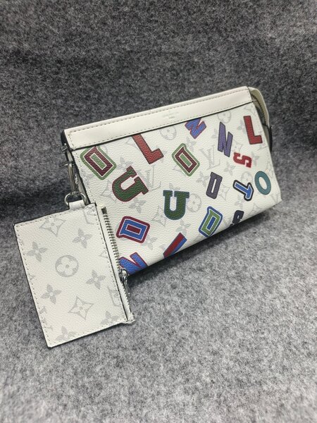 Pochette en cuir élégante
