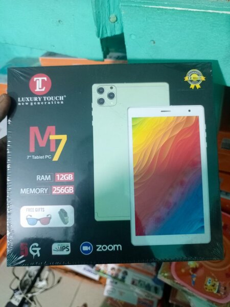 Tablette M7 7" 12GB/256GB