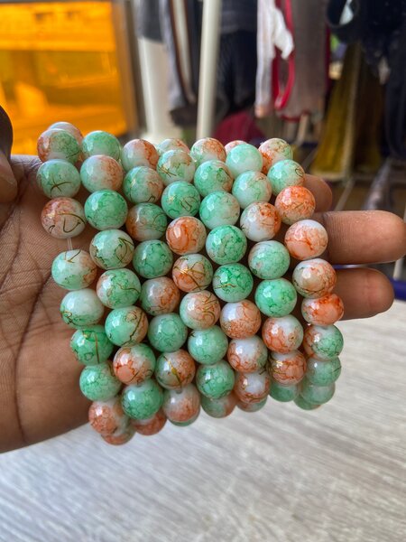 Bracelets colorés en perles