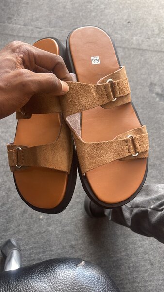 Sandales cuir unisexe