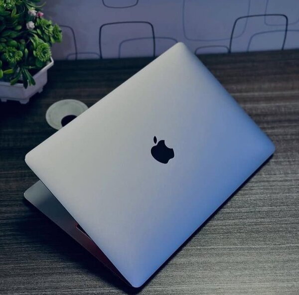 MacBook Pro 13” Retina