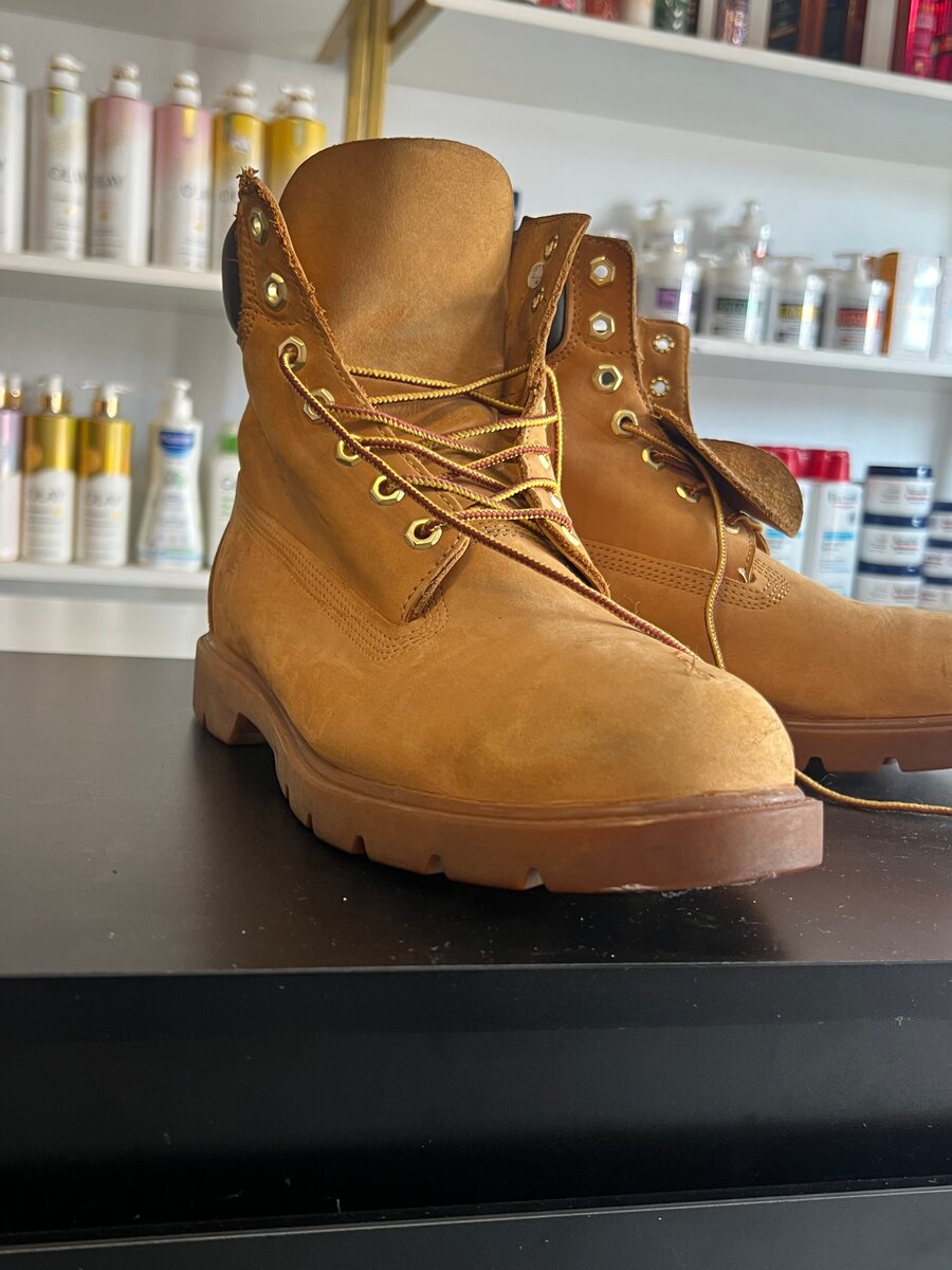 Bottes en cuir résistantes