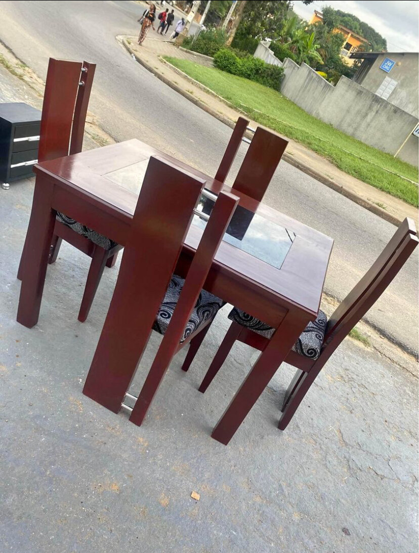 Ensemble de salle à manger élégant