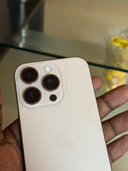 iPhone 16 Pro Esim 256 GIGA