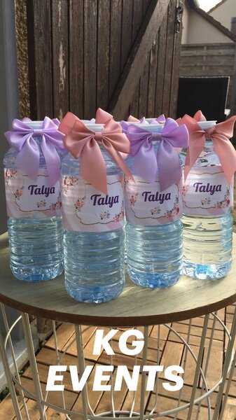 Bouteilles d'eau personnalisées