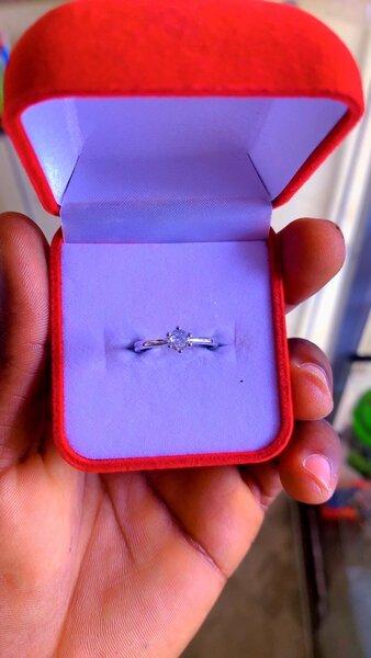 Bague Solitaire Éblouissante