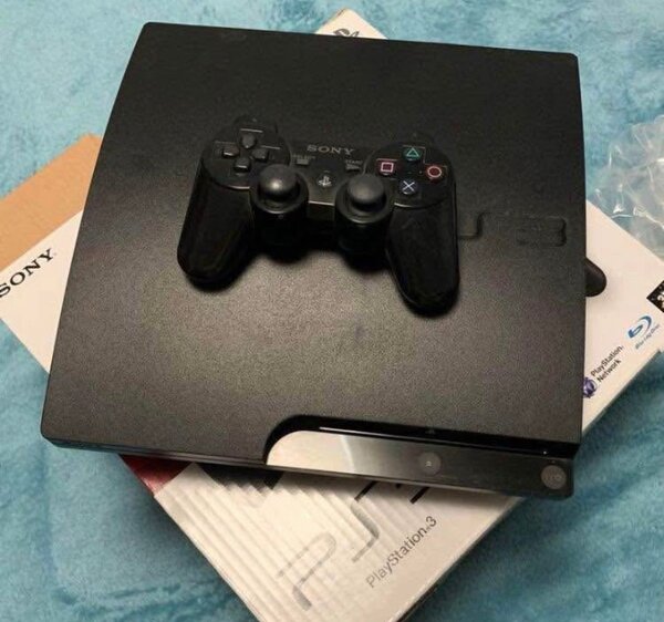 Console Sony PS3 avec manette