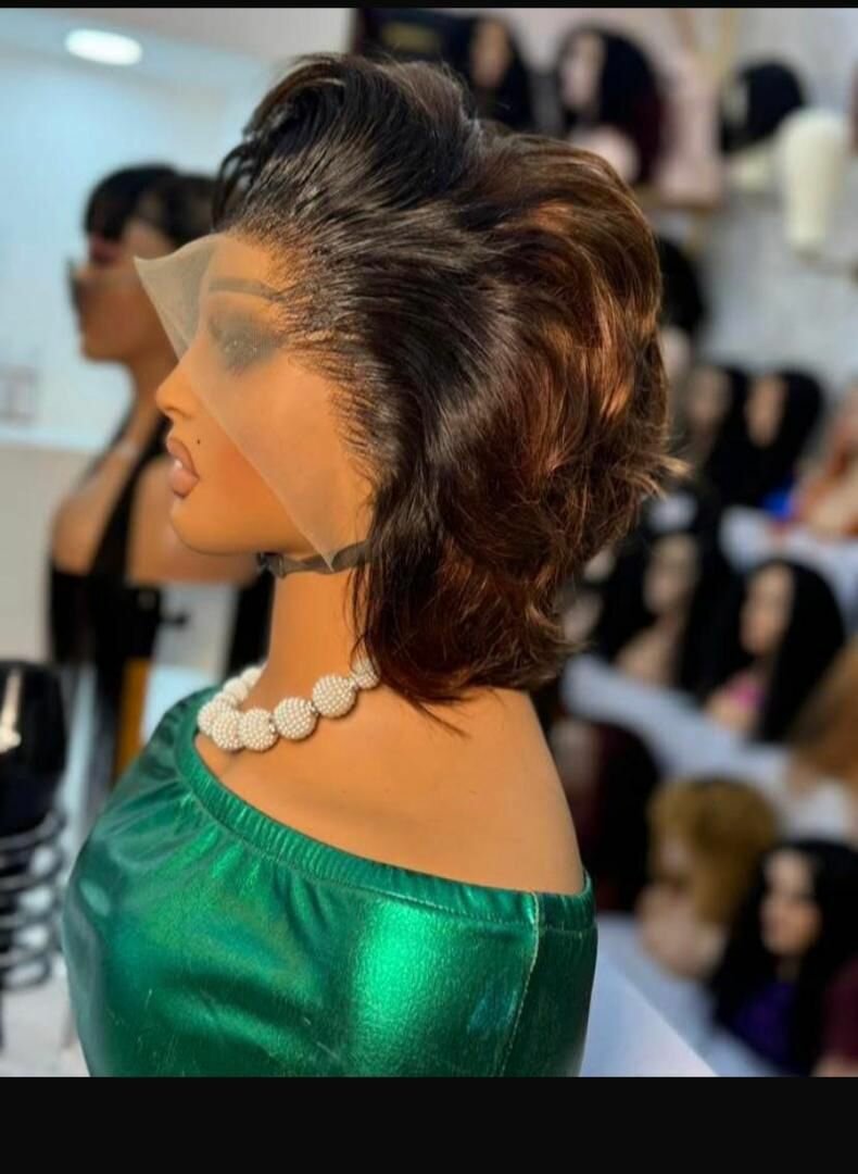 Perruque Cheveux Bouclés