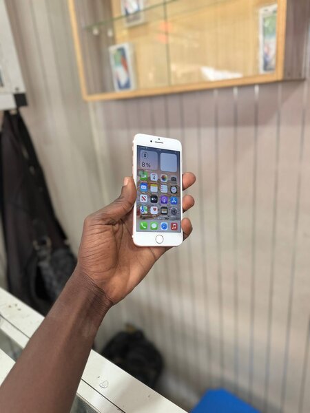 iPhone d'occasion rose