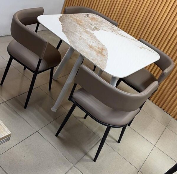 Table à manger moderne en marbre