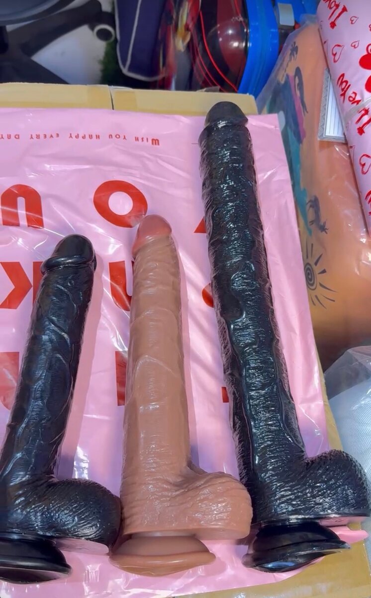 Gode réaliste ventouse