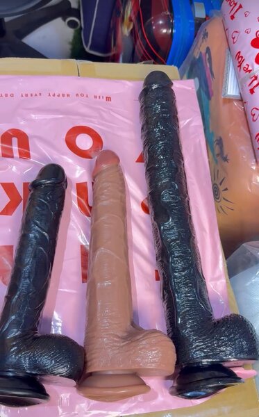 Gode réaliste ventouse