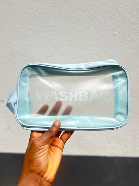 Trousse de toilette transparente