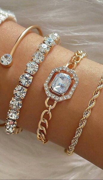 Bracelets et boucles cristaux