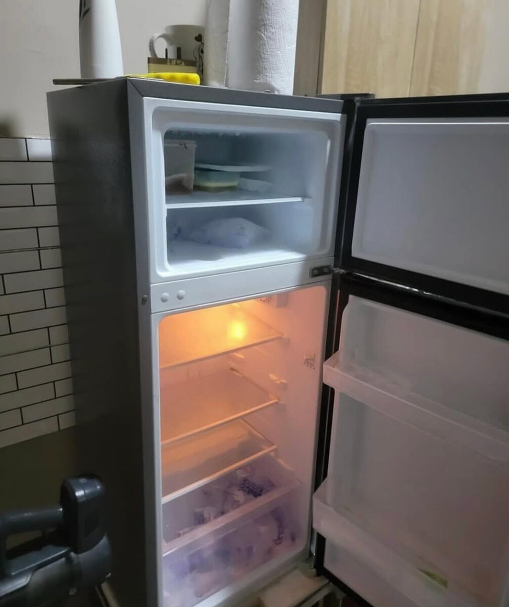 Réfrigérateur HiSense compact