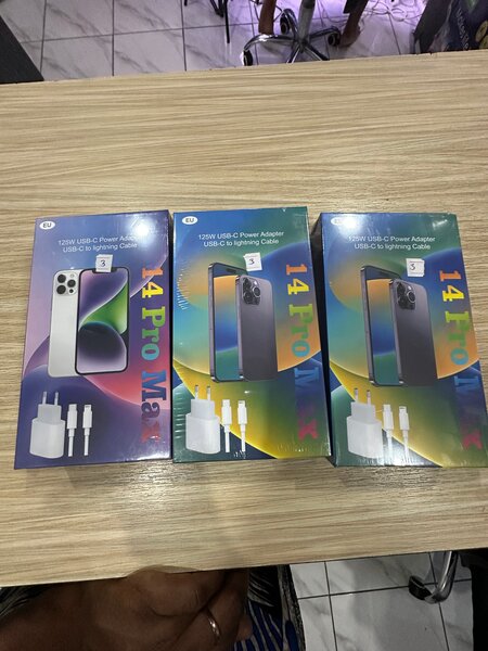 Chargeur iPhone 14 Pro Max