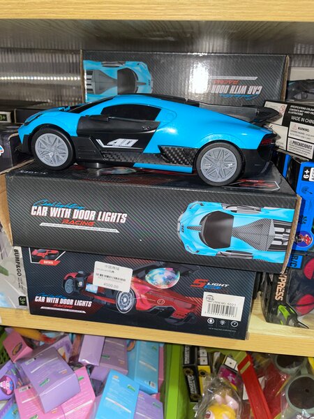 Voiture télécommandée lumineuse