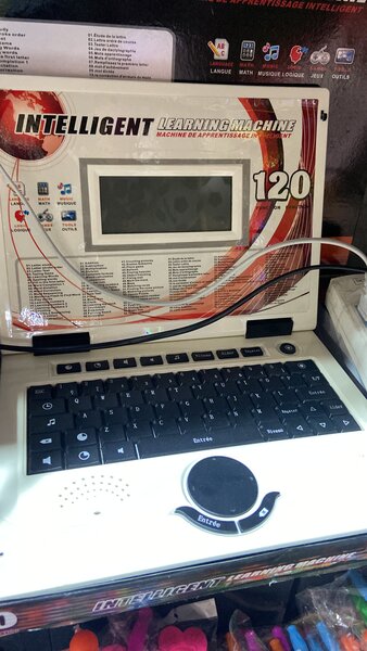 Machine éducative interactive