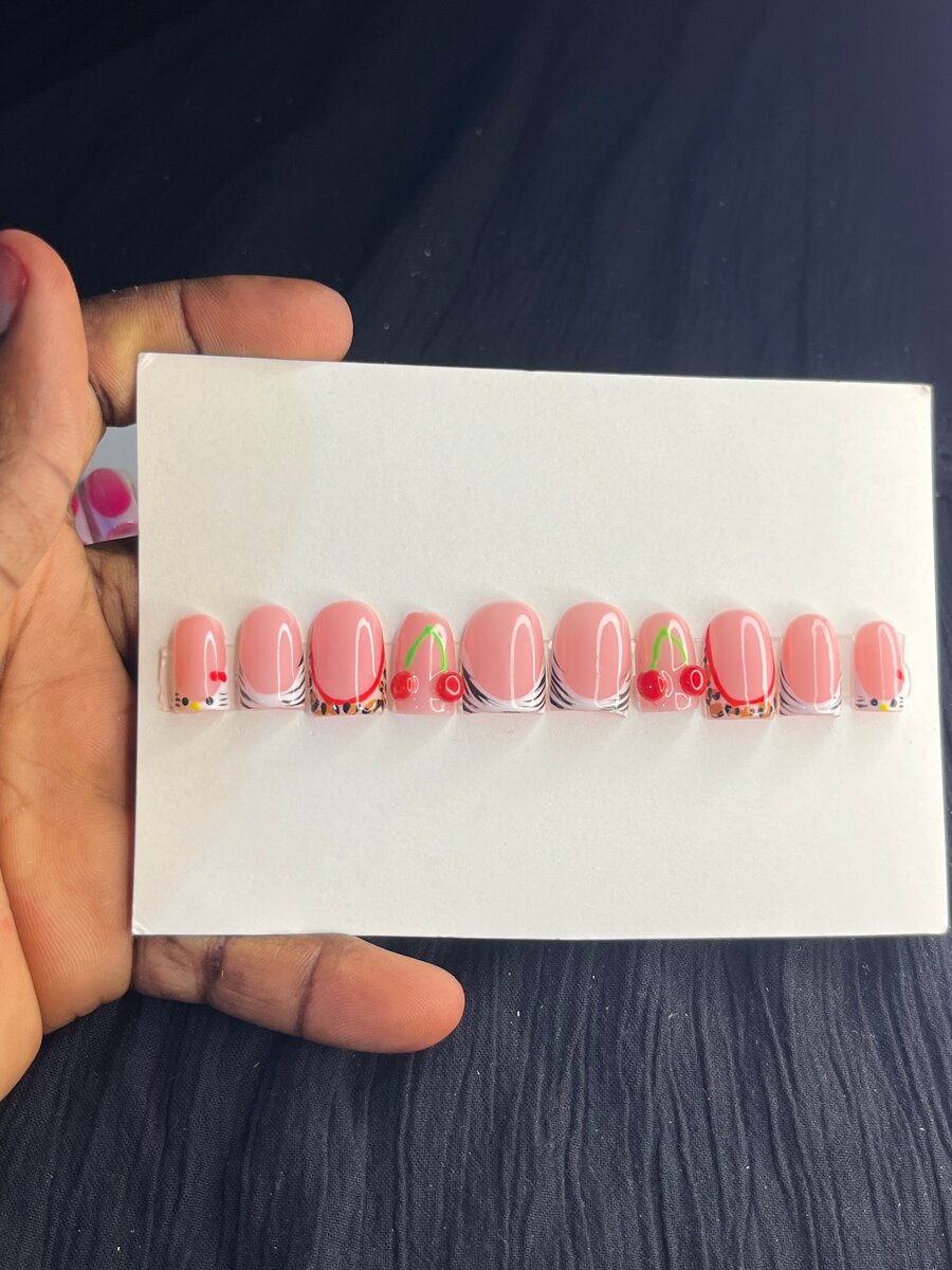 Ongles confectionnés
