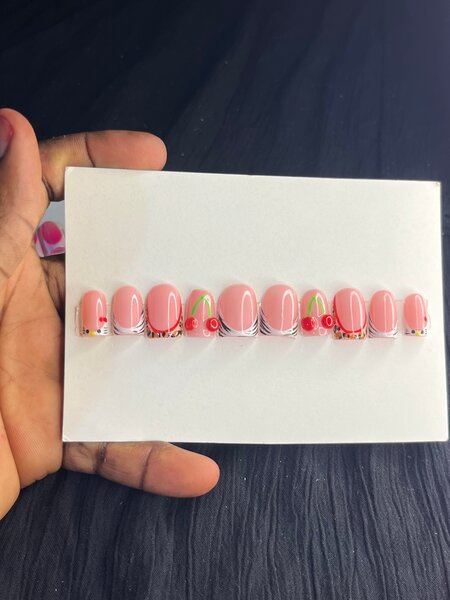 Ongles confectionnés