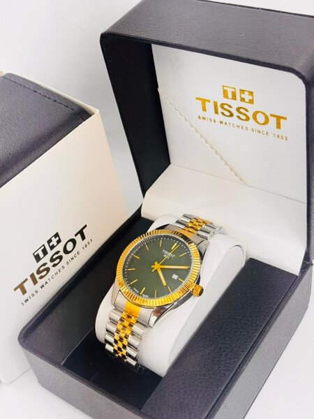 Montre Tissot en acier inoxydable
