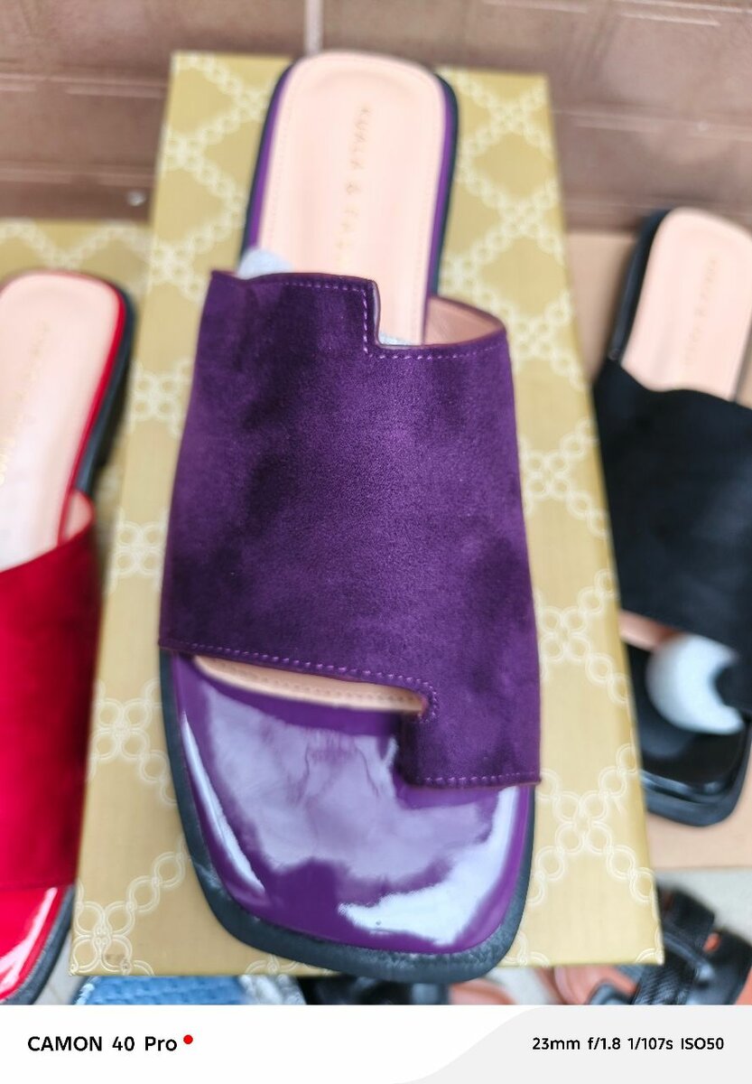 Sandales élégantes en suède