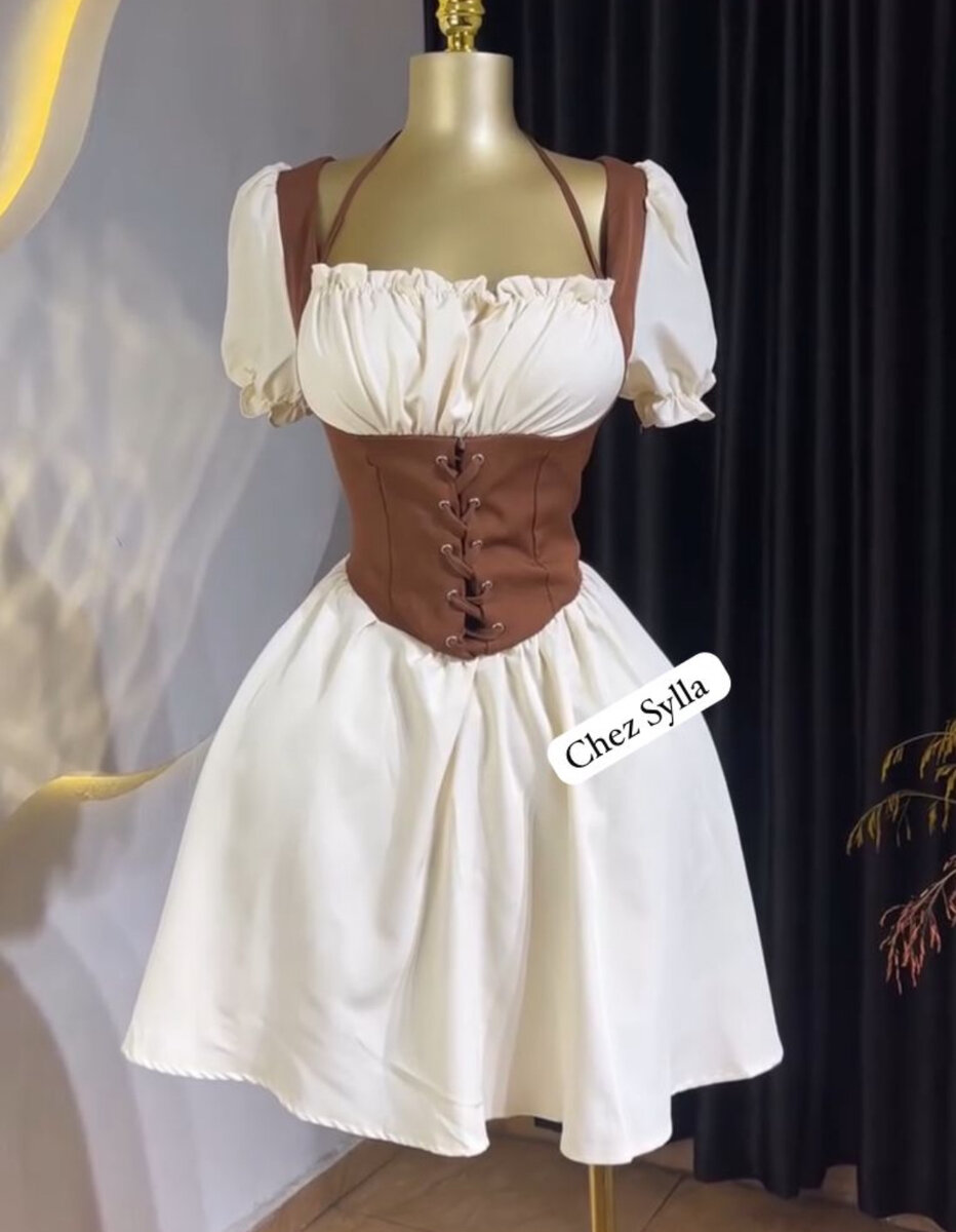 Robe corset style médiéval