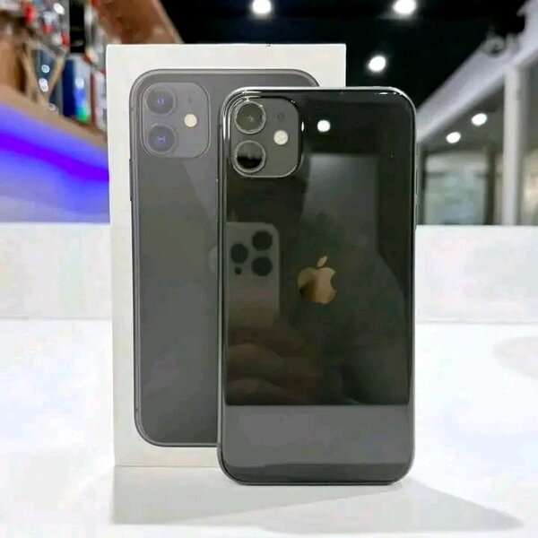 iPhone 11 Noir 64 Go