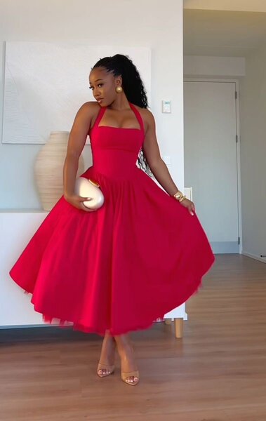 Robe mi-longue élégante pour femmes