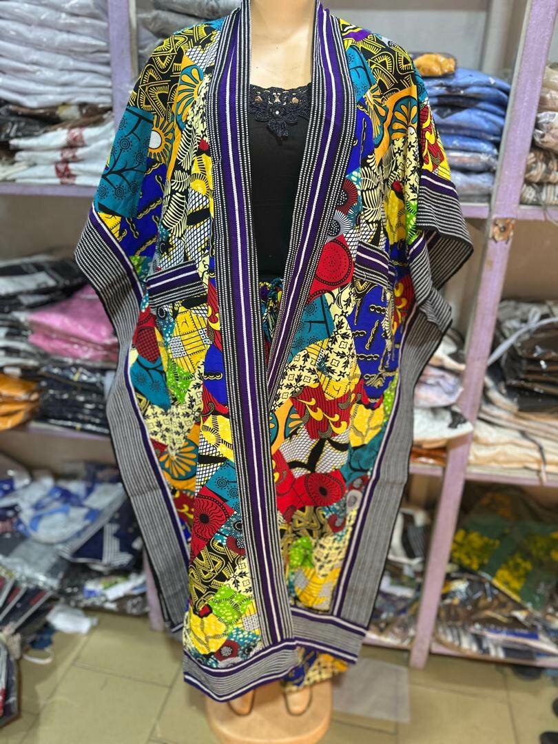 Ensemble kimono ethnique