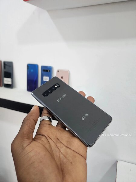 Samsung Galaxy S10 Plus casi