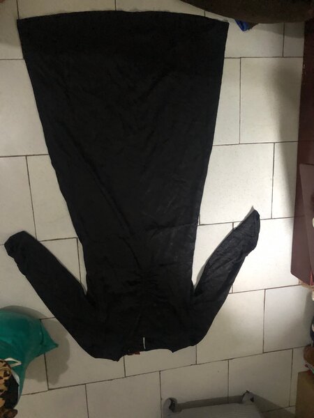 Robe longue noire élégante