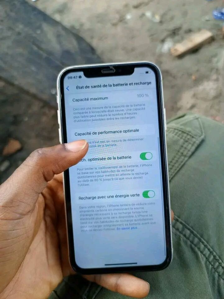 iPhone 12 simple