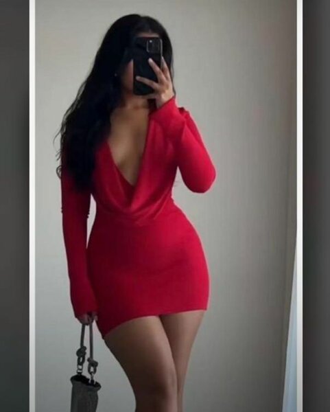 Robe rouge élégante