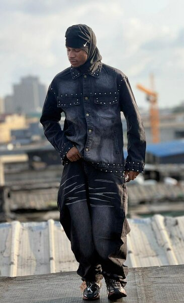 Ensemble denim urbain tendance