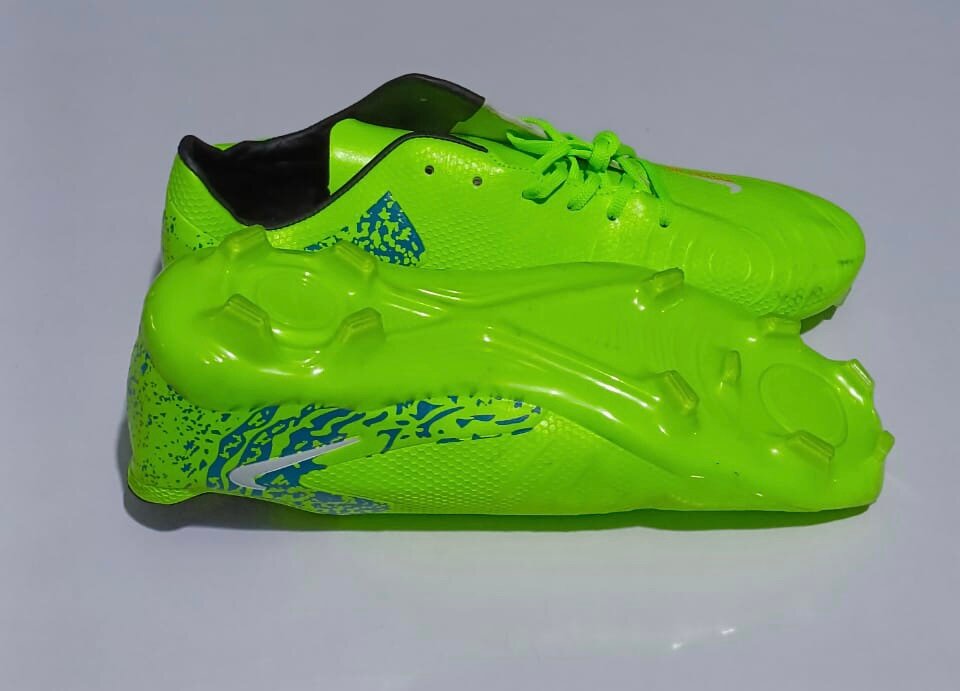 Chaussures de football vertes