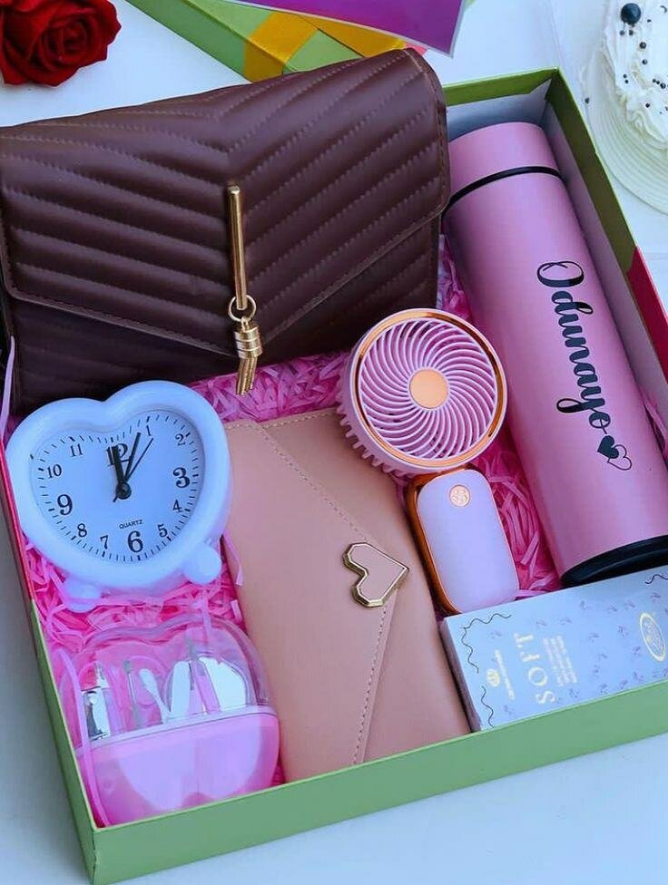 Coffret Cadeau Féminin Élégant