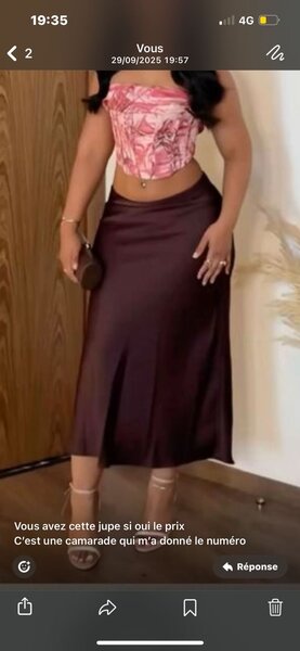 Jupe longue satinée élégante