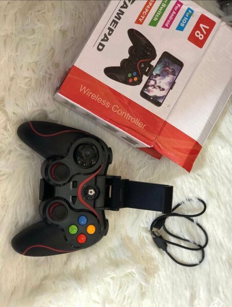 Wireless Gaming Controller