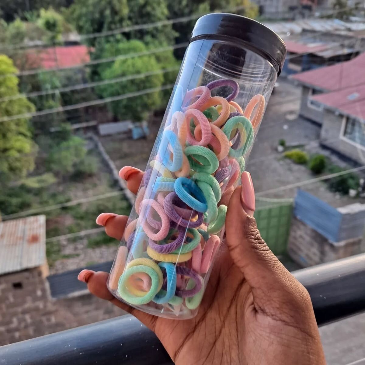 Élastiques à cheveux colorés