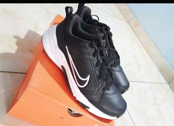Chaussures de sport noires