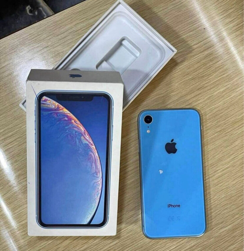iPhone XR Bleu Déverrouillé
