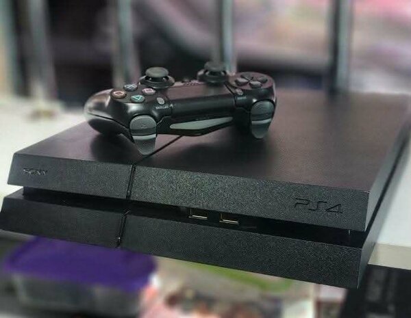 PS4 craqué 10 jeux installé