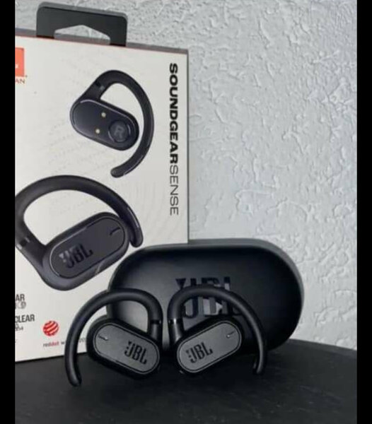 JBL Soundgear Sense Earbuds