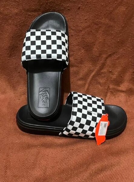 Tongs à carreaux tendance