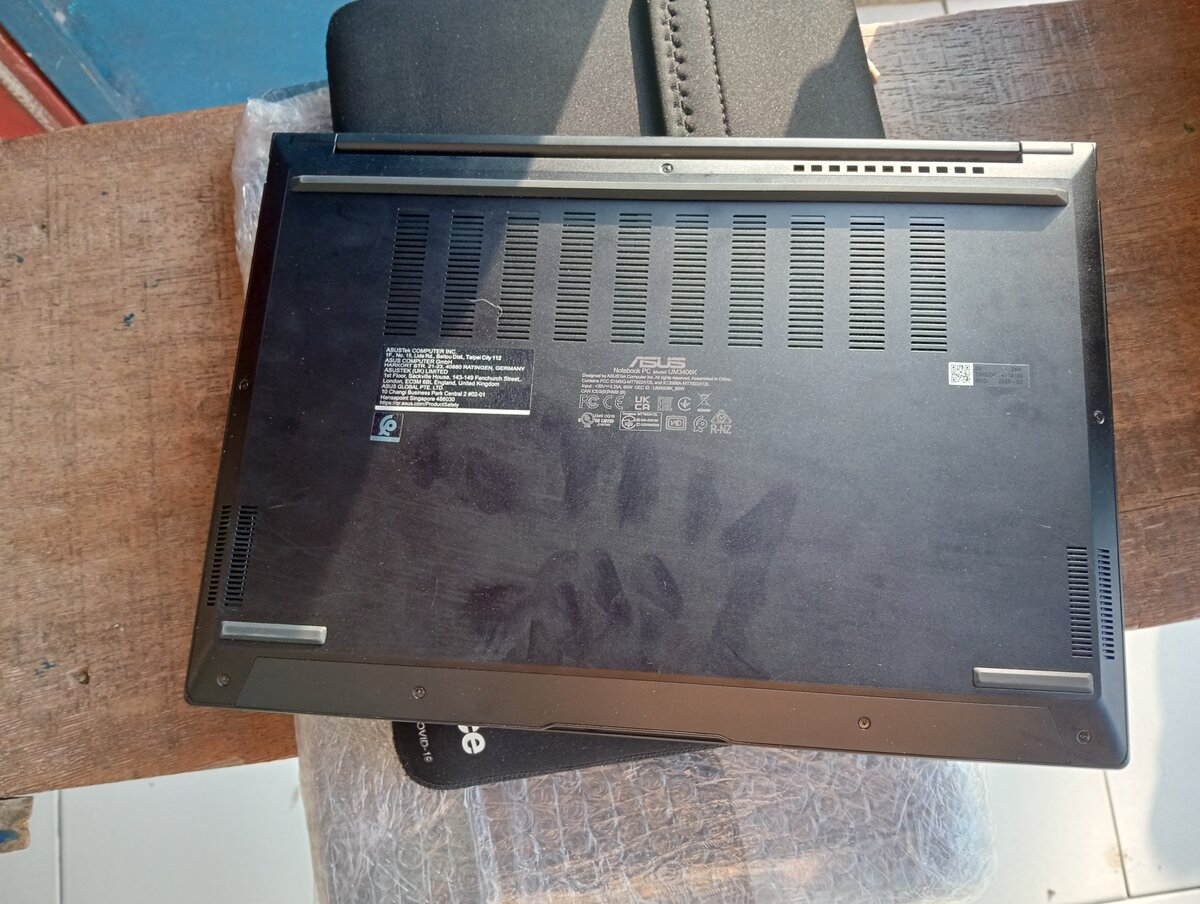 Ordinateur ASUS zenbook 14