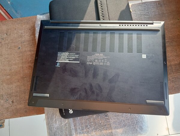 Ordinateur ASUS zenbook 14